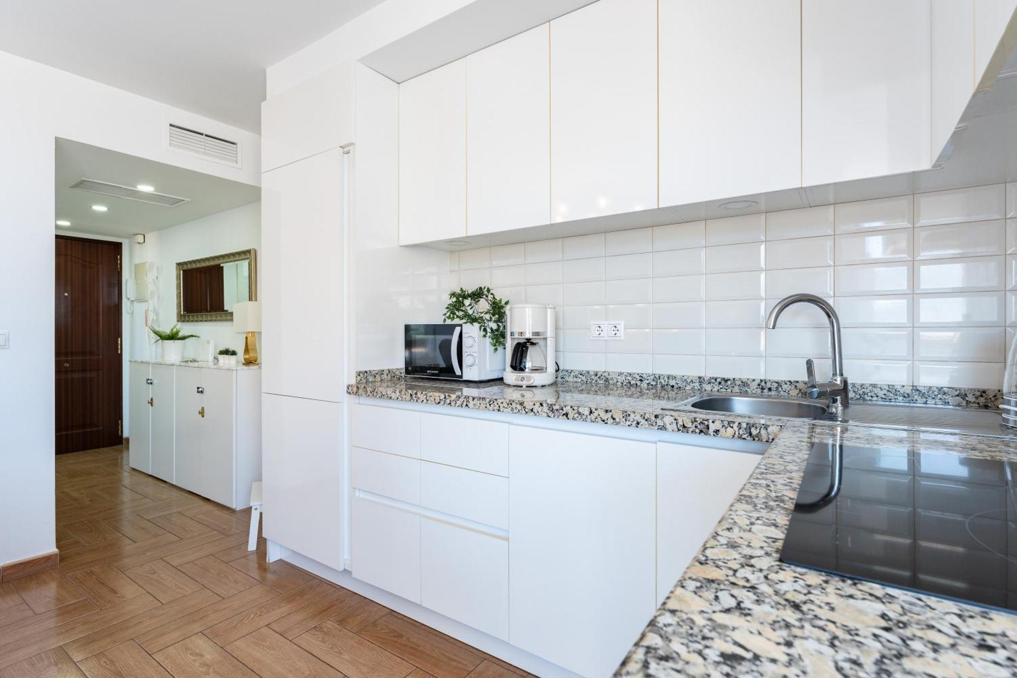 Apartamento Mar Фуeнхирола Екстериор снимка